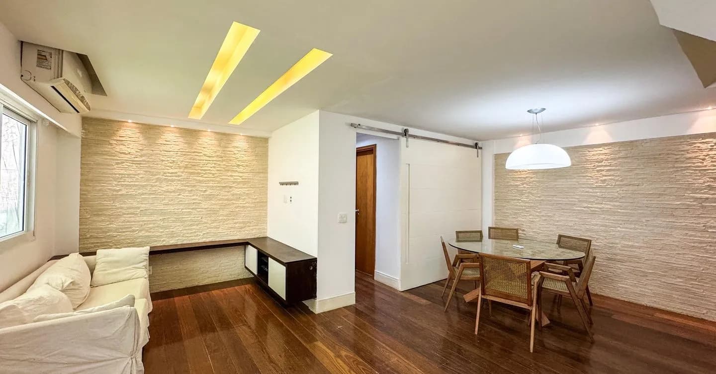 Renovated Duplex Penthouse in Lagoa, Rio de Janeiro